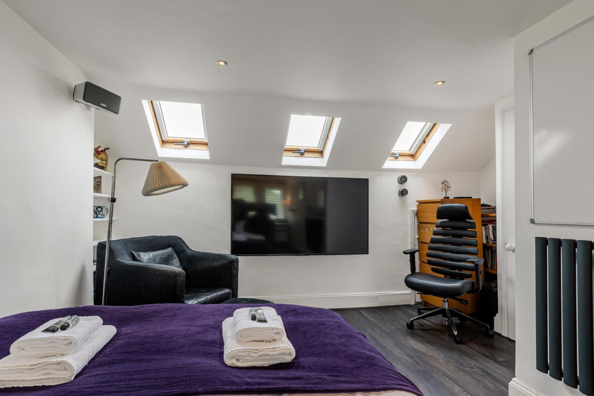 Amazing 4br Glass Roof With Parking &garden Londres