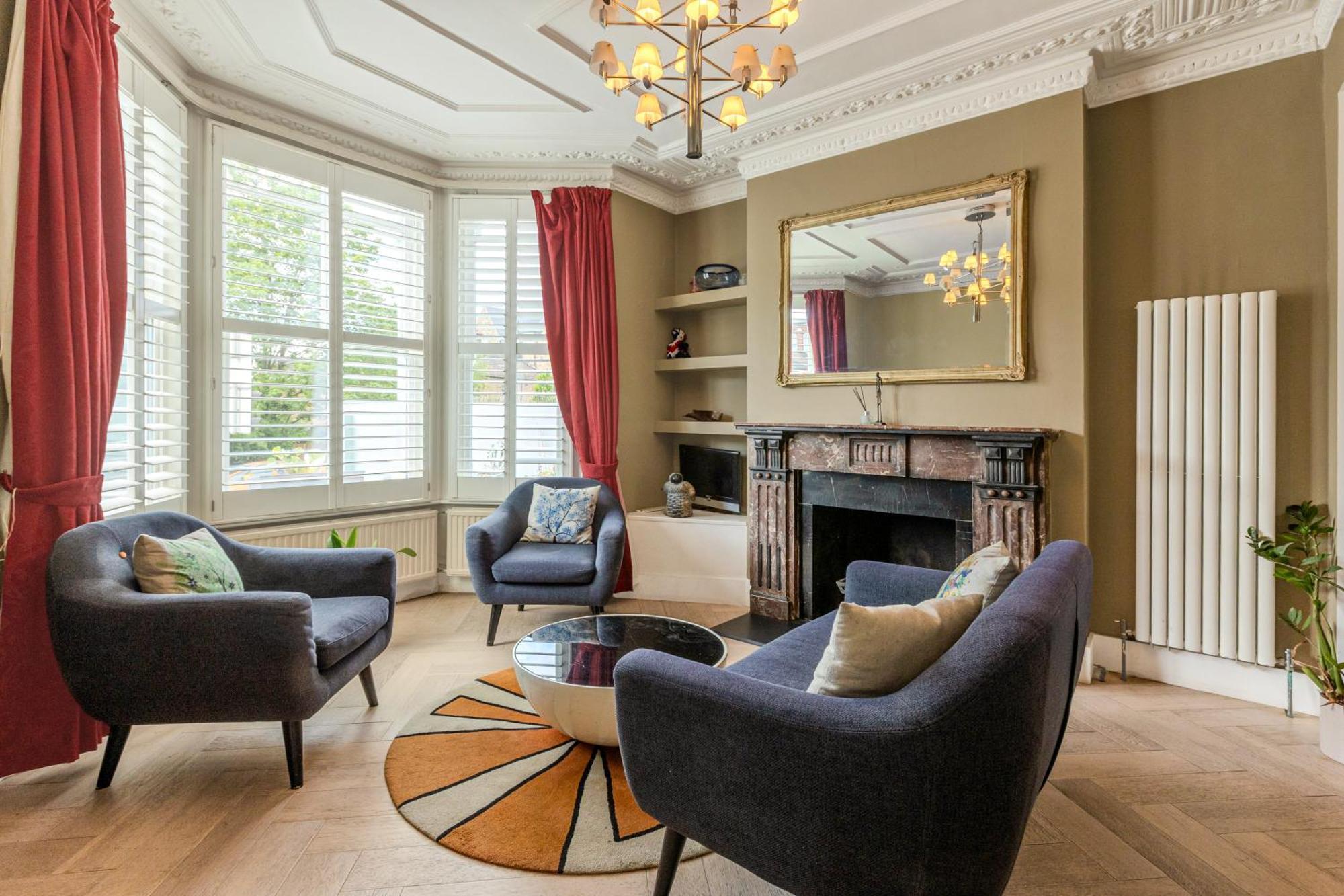 Amazing 4br Glass Roof With Parking &garden * Londres